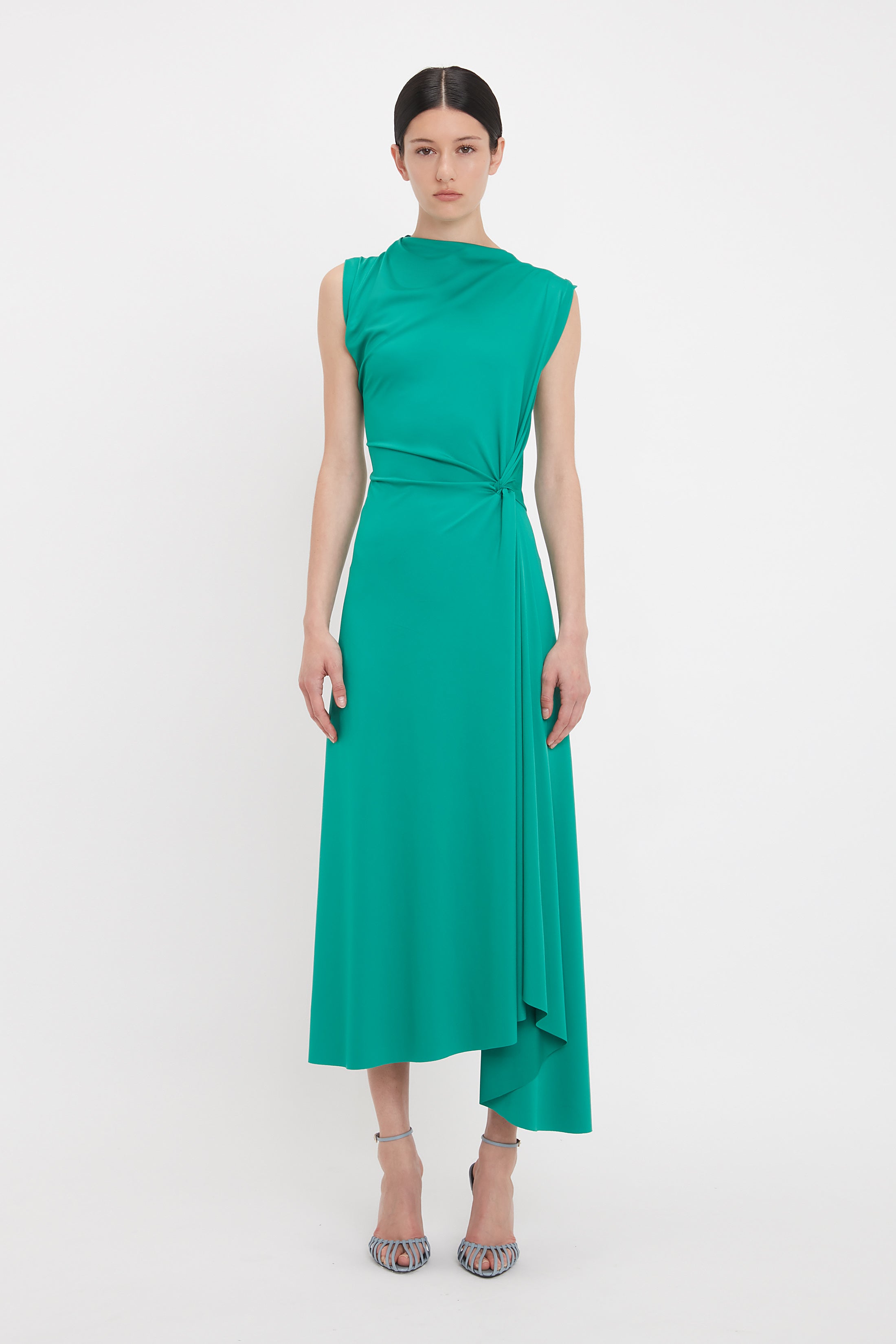 国内発| VICTORIA BECKHAM アシメトリードレープ ミディドレス 20240611_VB_0346.jpg?v=1728638658