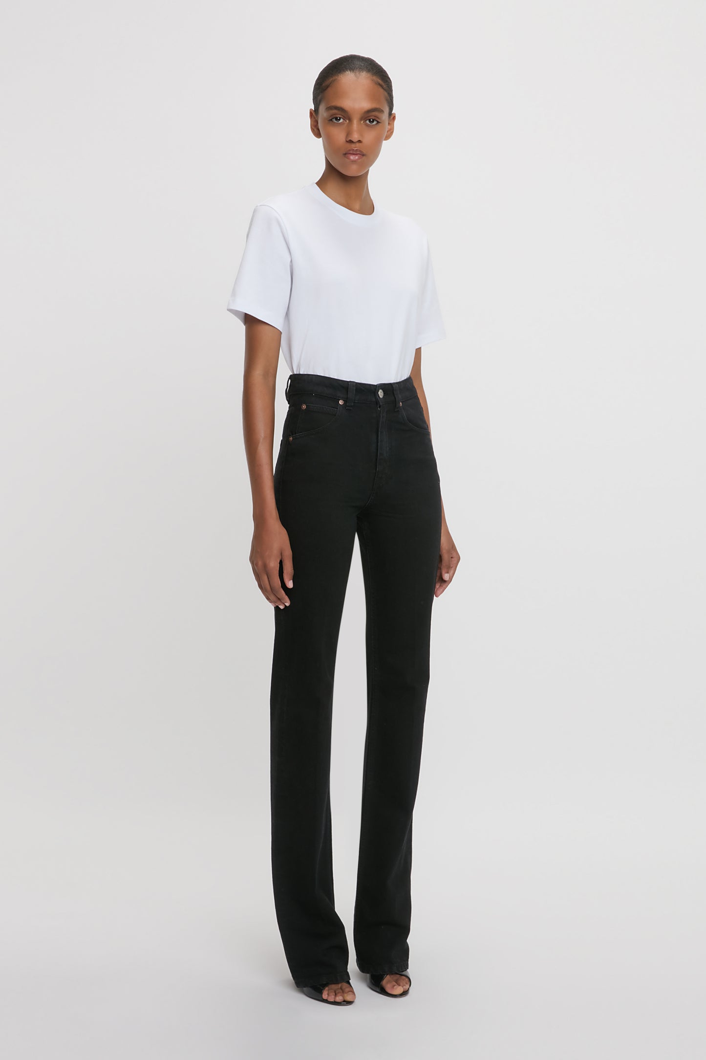 Julia Stretch Jean In Washed Black