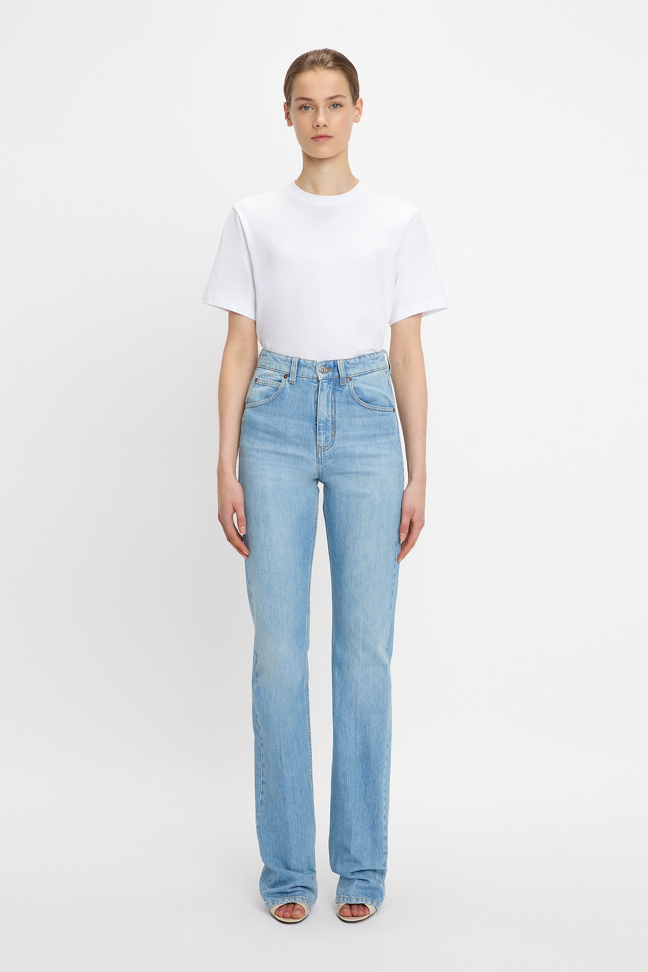 【関税込み】Victoria Beckham ブルー Julia ジーンズ Julia High Waisted Jean In Indigo Rinse | Designer Jeans