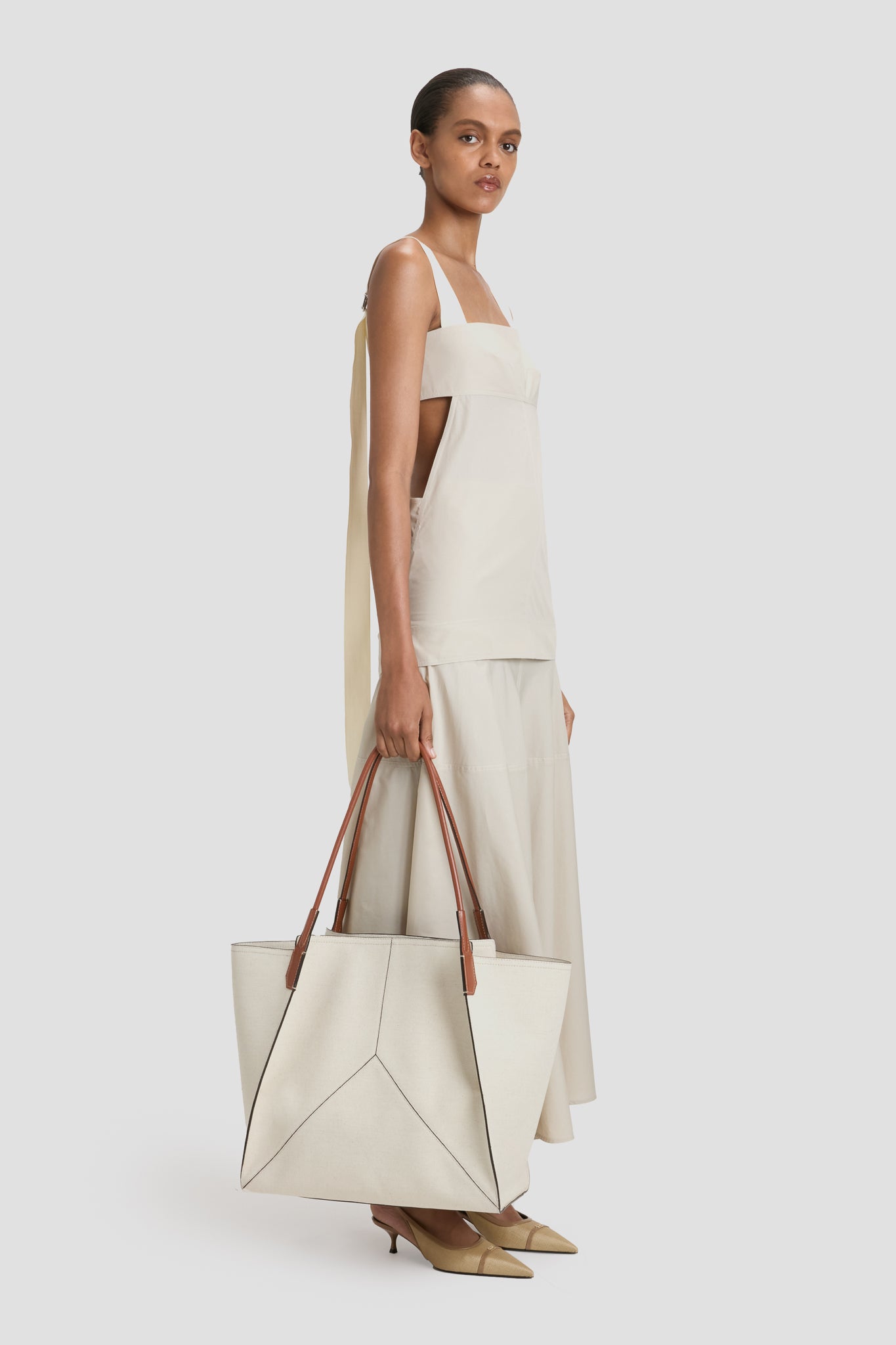 Large Victoria Tote Bag In Ivory Canvas With Tan Leather