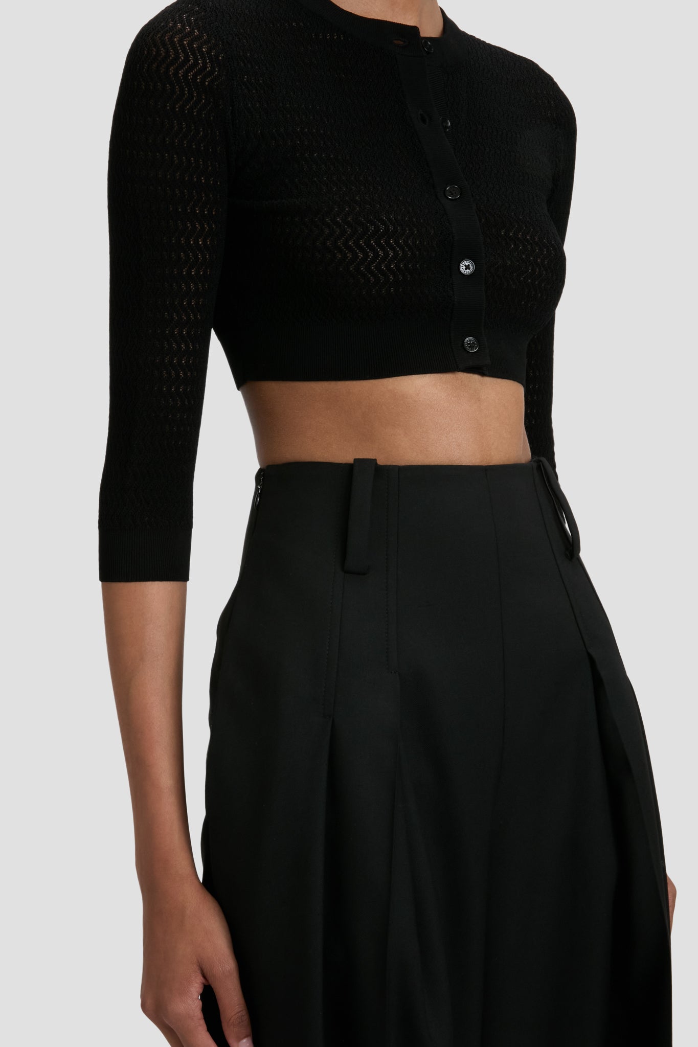 Cropped Cardigan In Black