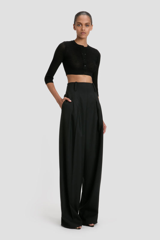 Cropped Cardigan In Black