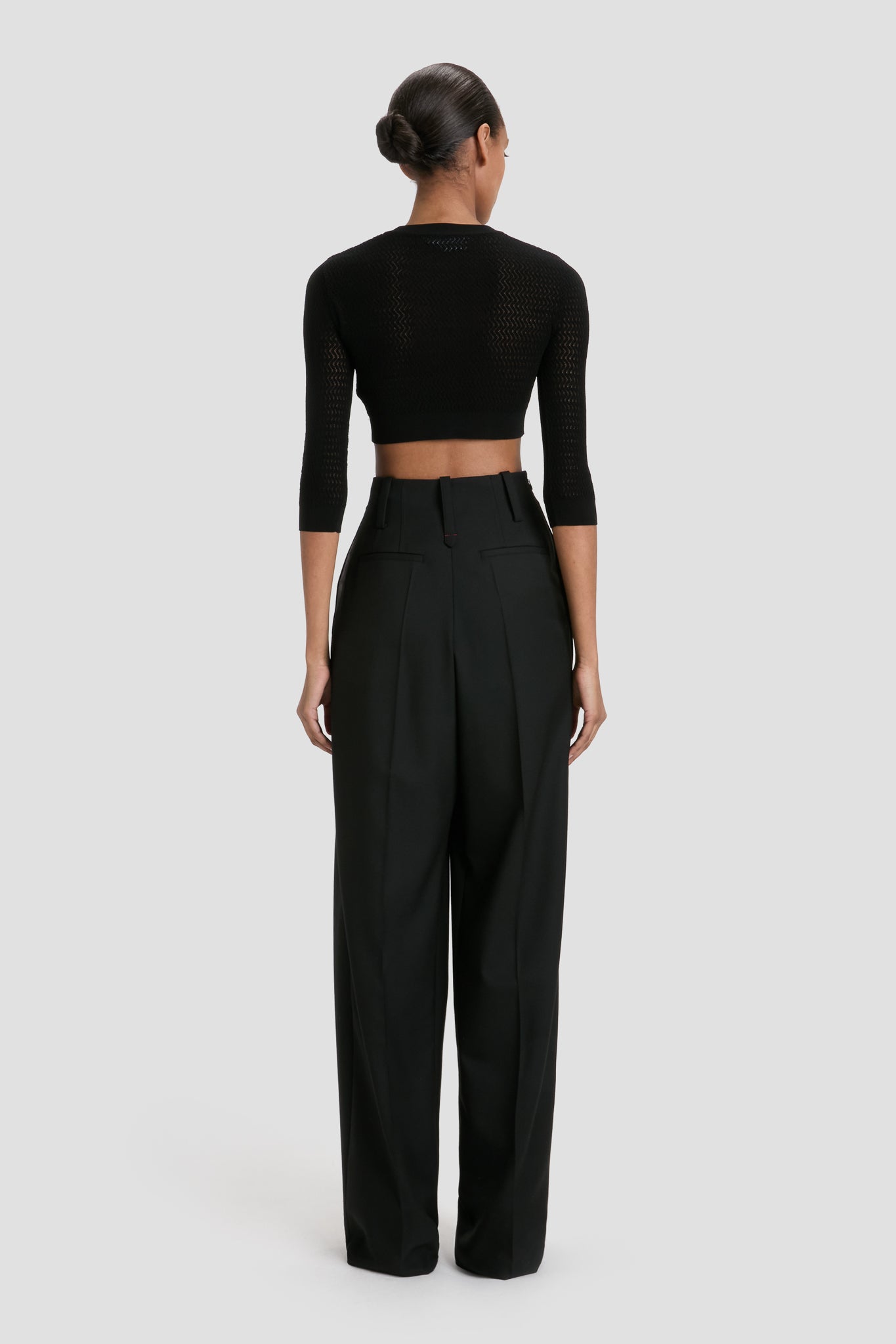 Cropped Cardigan In Black