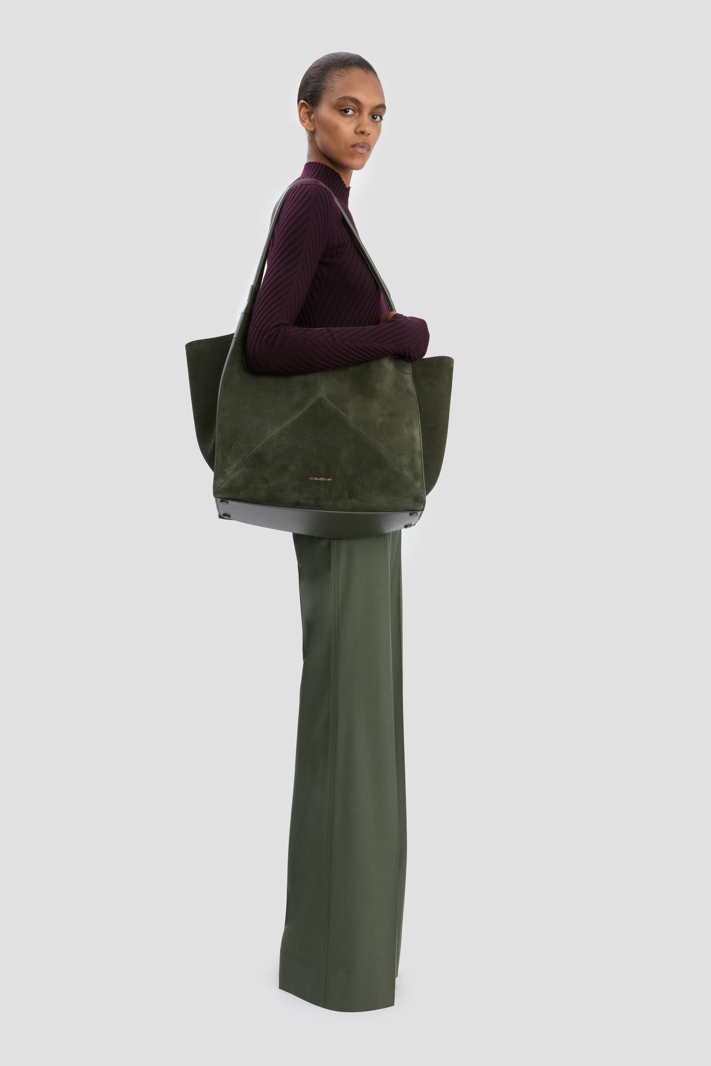 Large Victoria Tote Bag In Dark Olive Suede