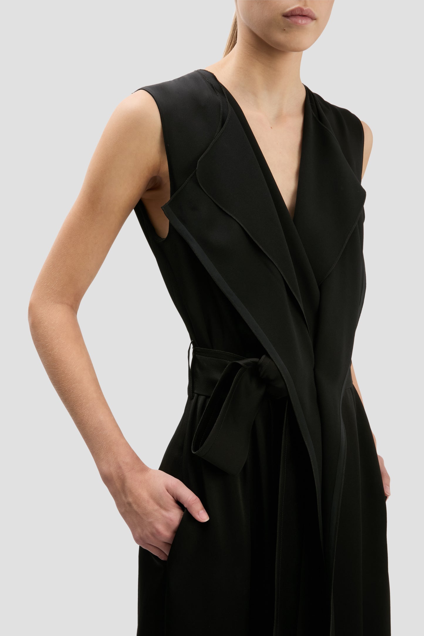 Sybil Midi Dress In Black