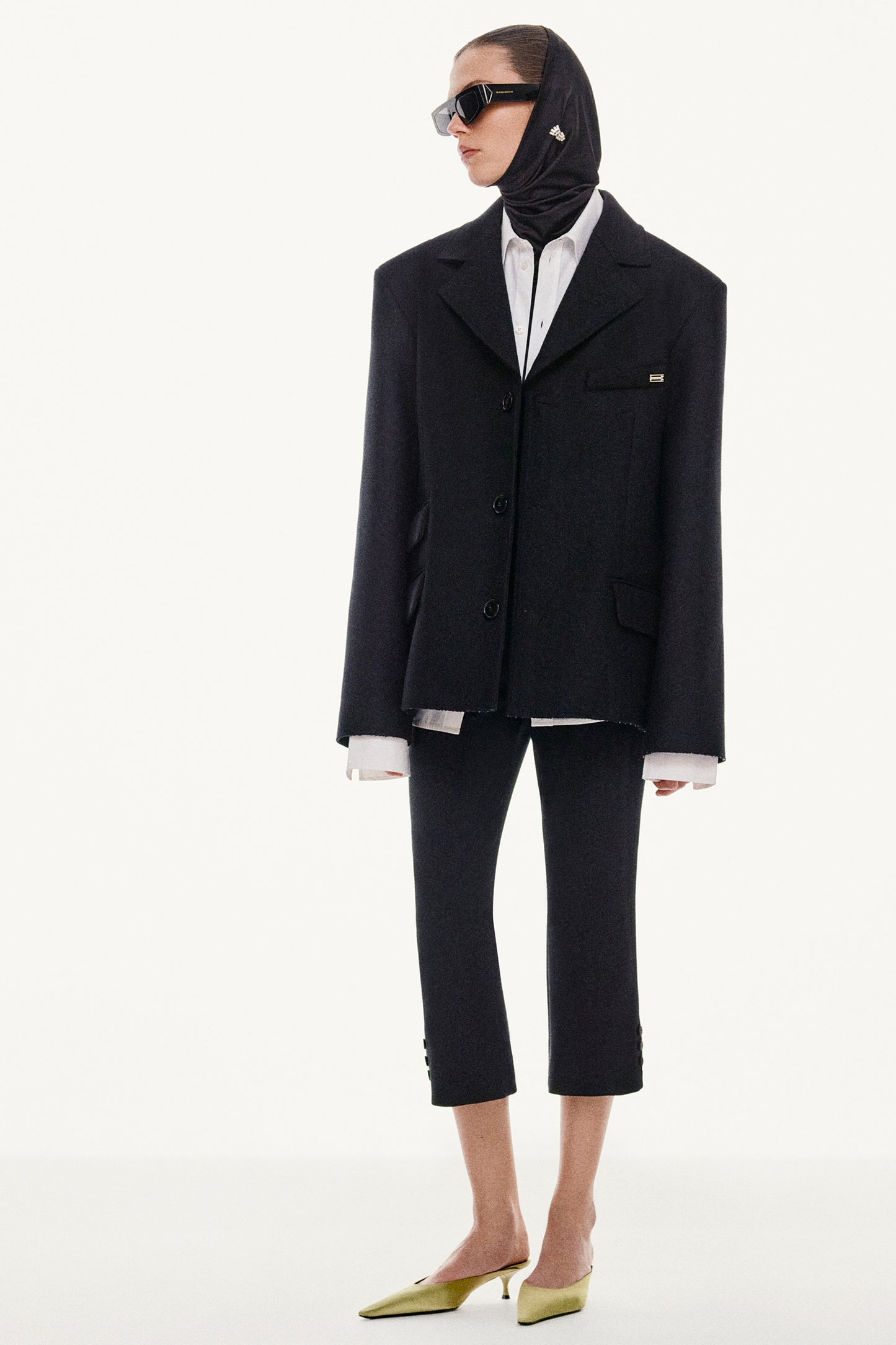 Tab Detail Cropped Trouser In Black