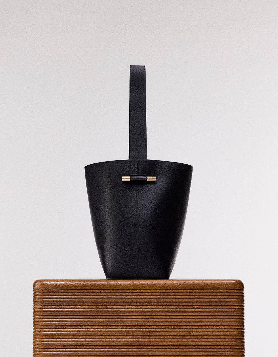 VICTORIA BECKHAM 1223WJK004465A8348 関税送料込 VICTORIA BECKHAM The Victoria paneled leather tote | NET-A