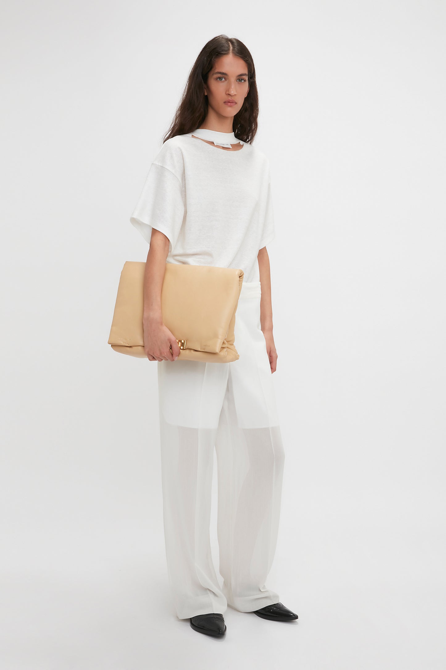 Puffy Jumbo Chain Pouch Bag In Sesame Leather