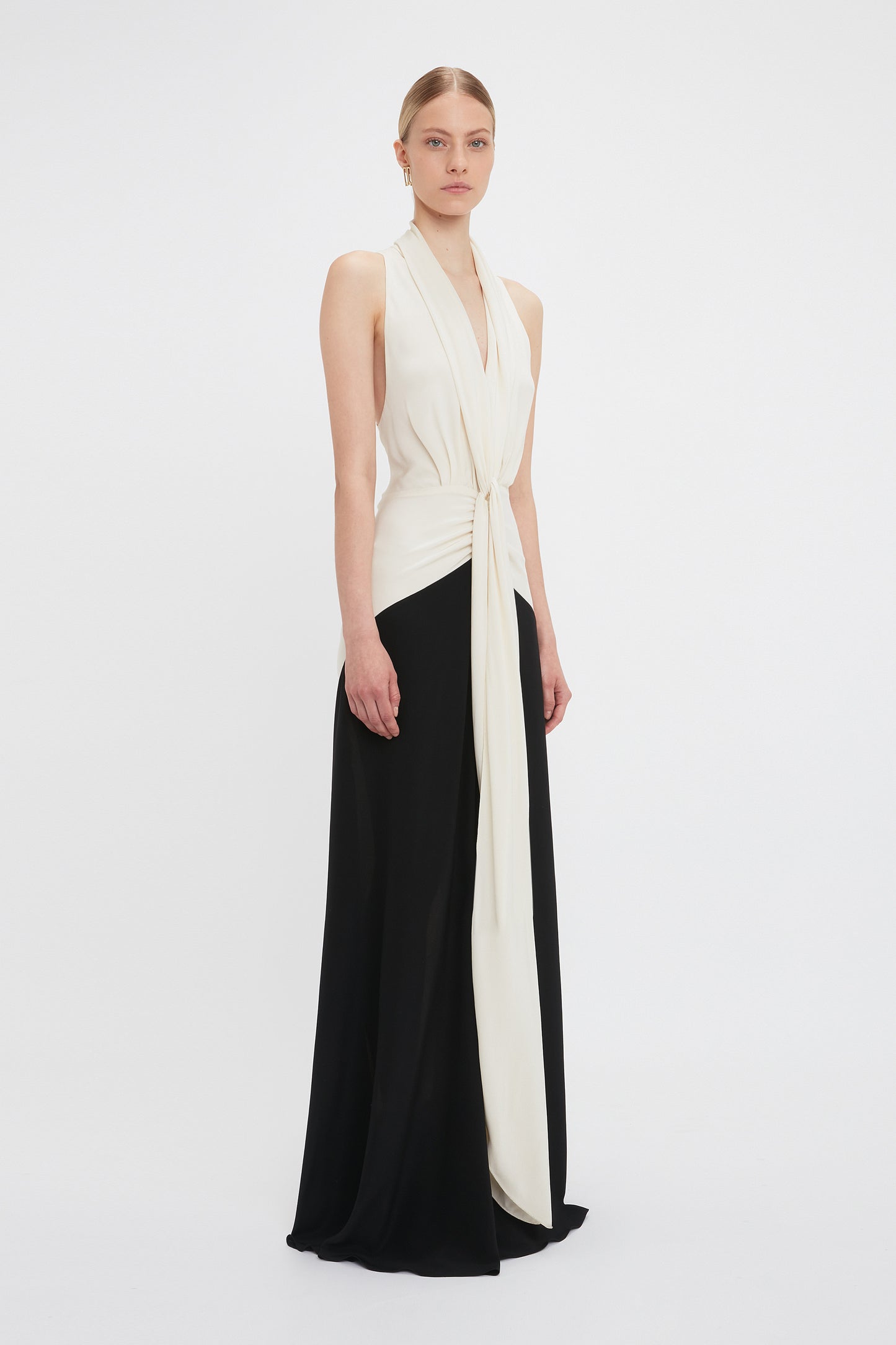 Exclusive Sleeveless Tie Detail Gown In Ivory-Black