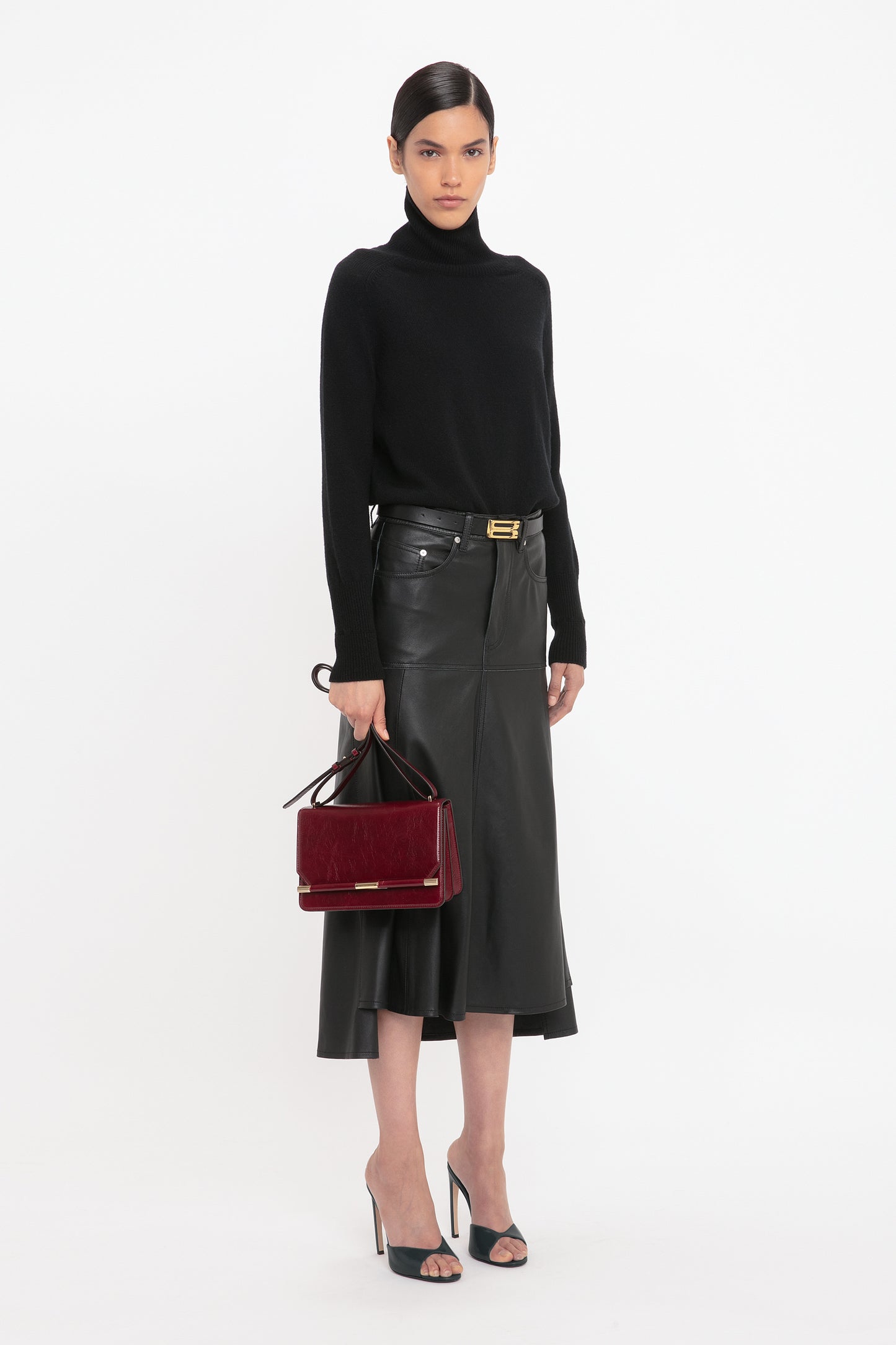 202 Crossbody Bag In Burgundy Distressed Leather