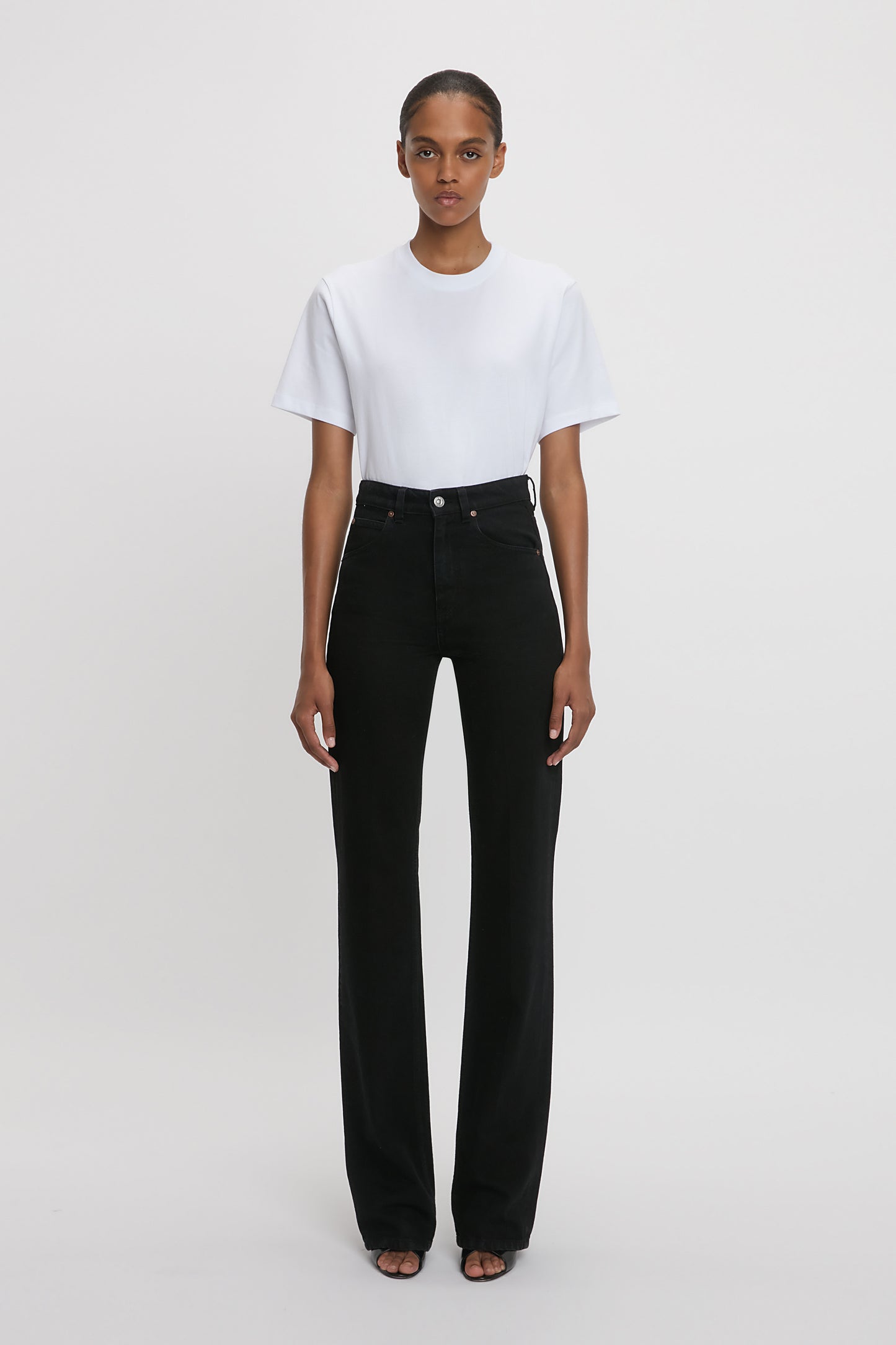 Julia Stretch Jean In Washed Black