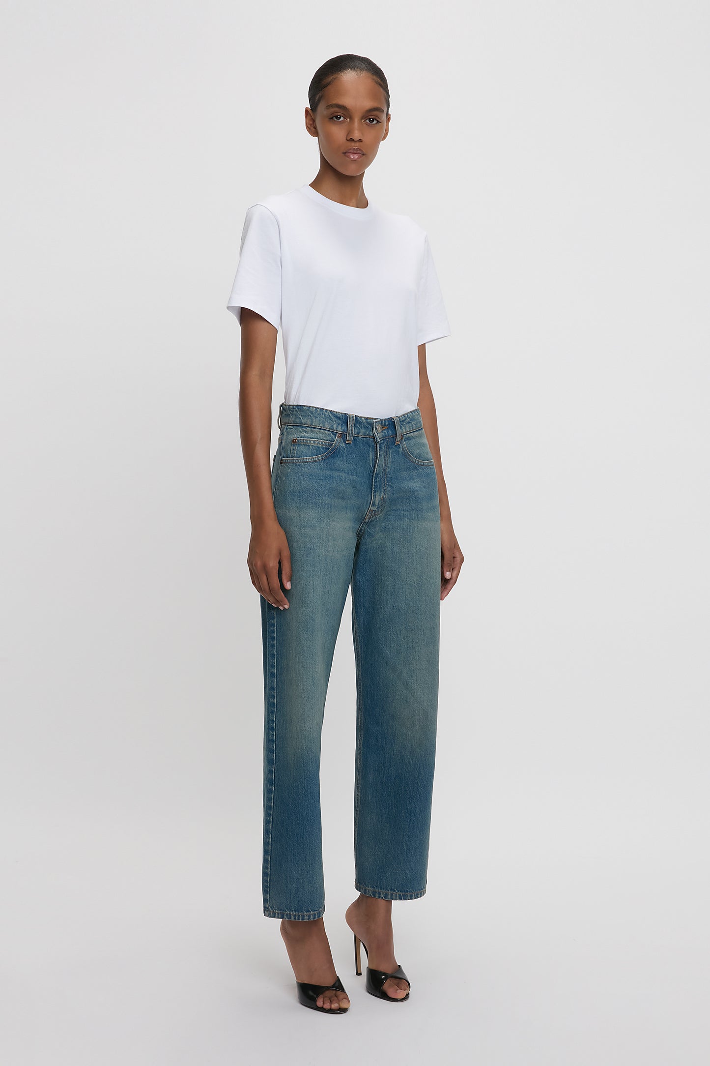 Exclusive Bernie Relaxed Jean In Mid Blue