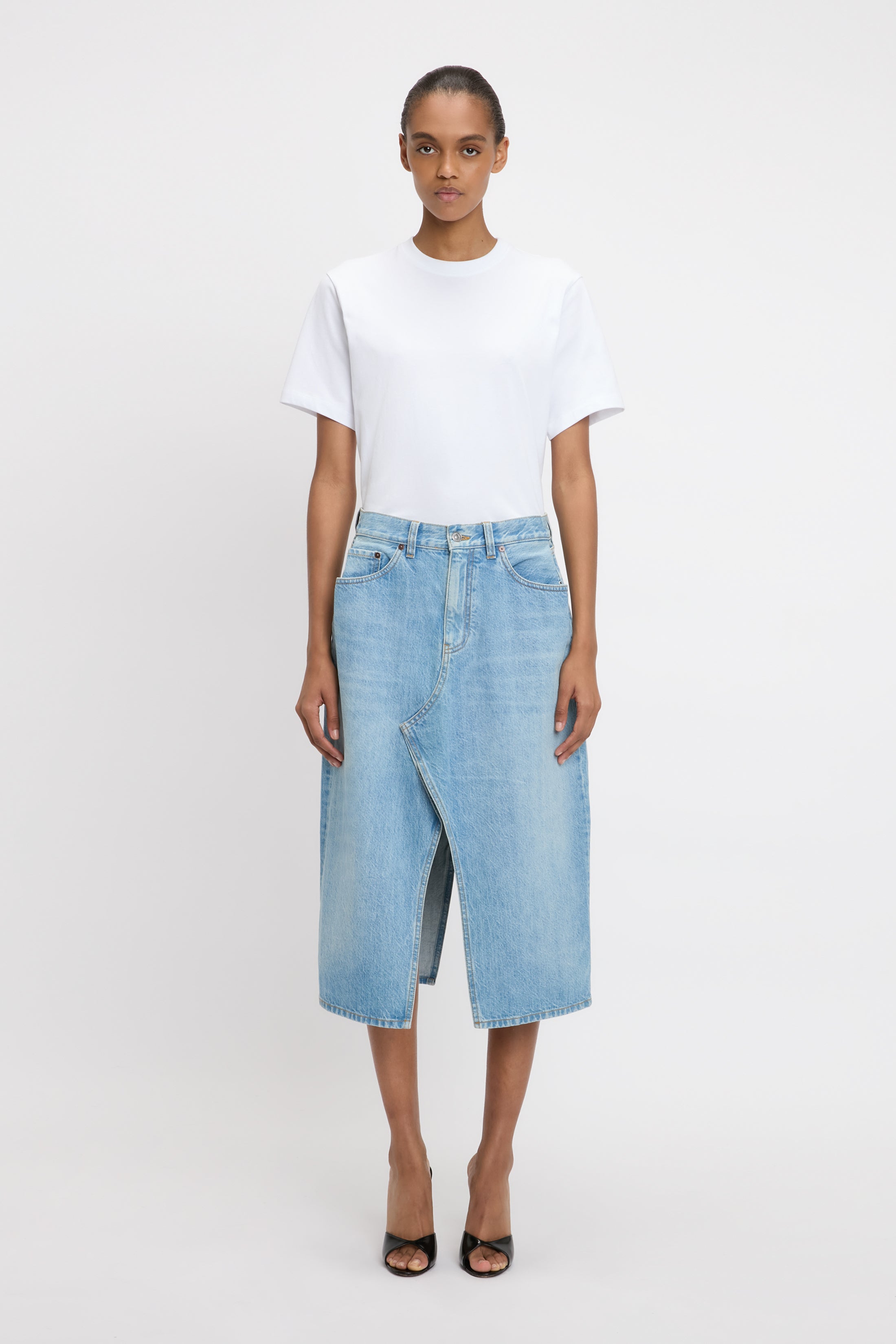 Latest Luxury Fashion | New Arrivals | Victoria Beckham Latest Luxury Fashion | New Arrivals | Victoria Beckham