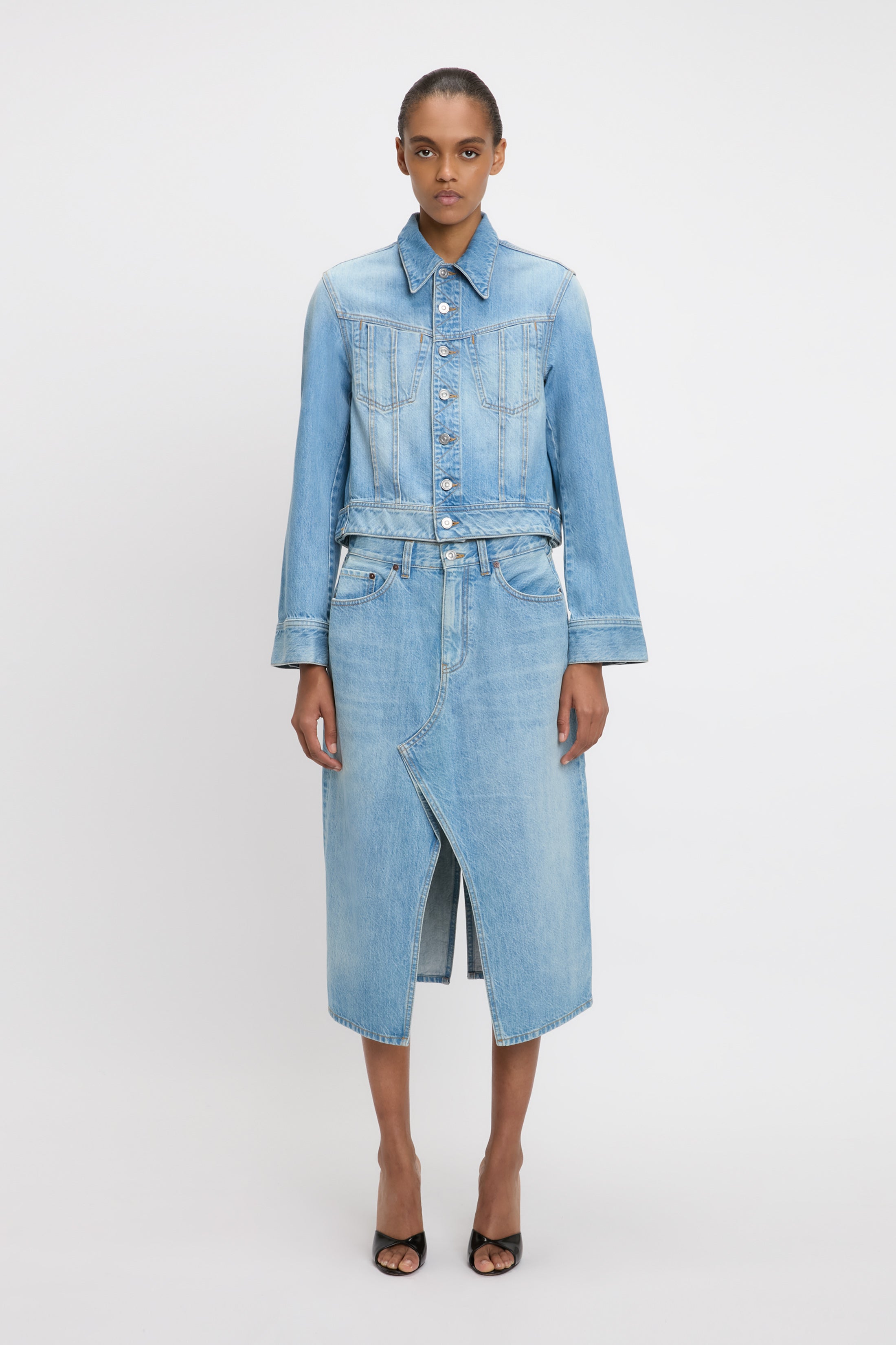 Latest Luxury Fashion | New Arrivals | Victoria Beckham Latest Luxury Fashion | New Arrivals | Victoria Beckham