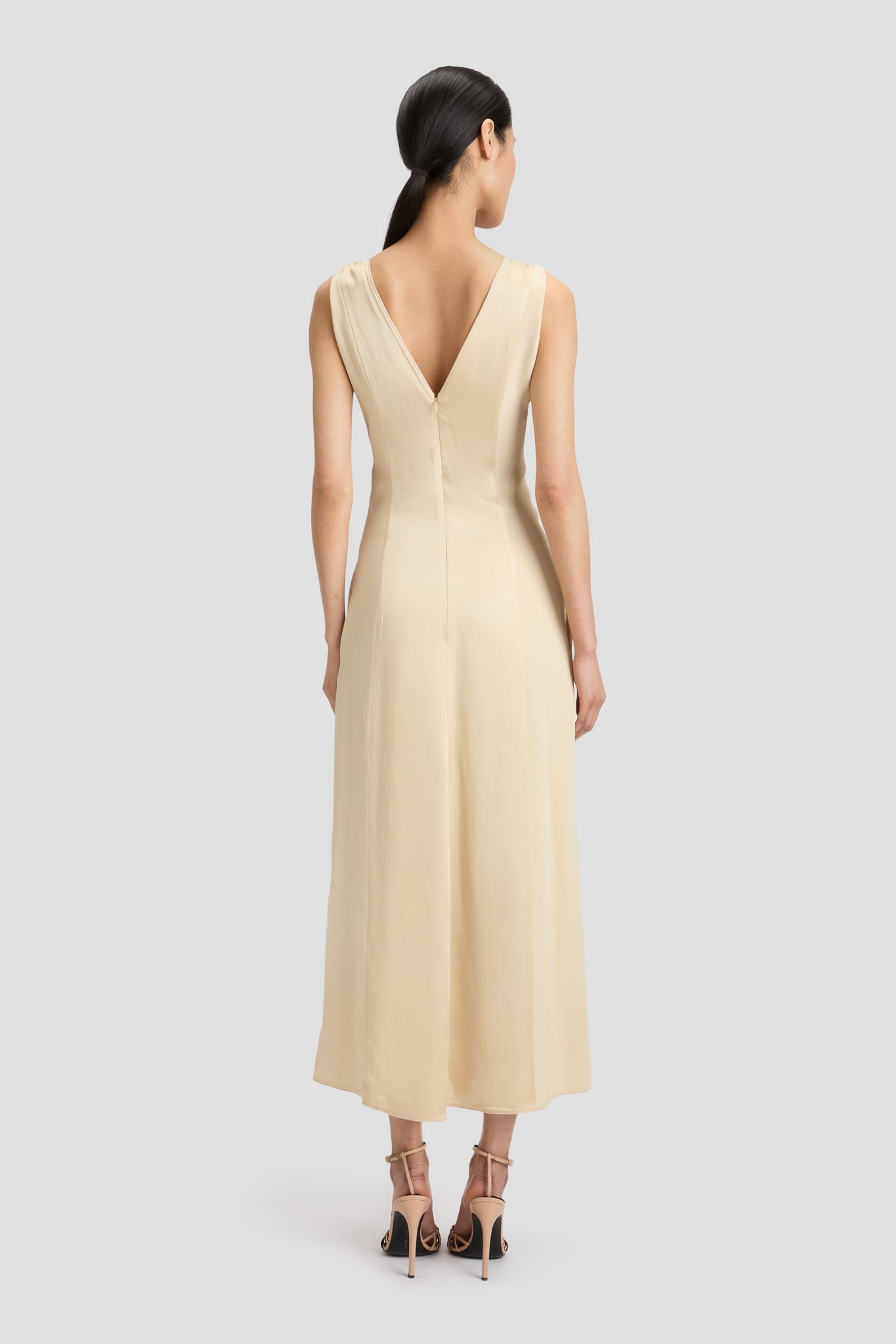 【関税送料込】☆Victoria Beckham☆Twist Shoulder Dress Twist Shoulder Dress In Macadamia | Designer Dresses