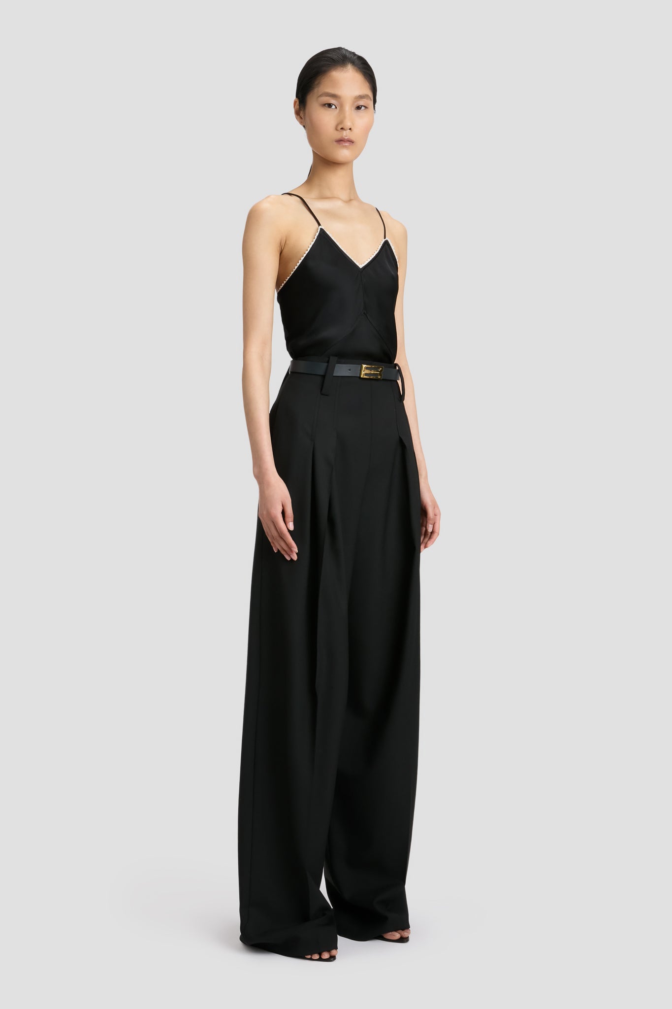 Tシャツ・カットソー VICTORIA BECKHAM Women Tunic Tops 1424JTS005890B Black Fitted T-Shirt Dress In Black | Designer Dresses | Victoria