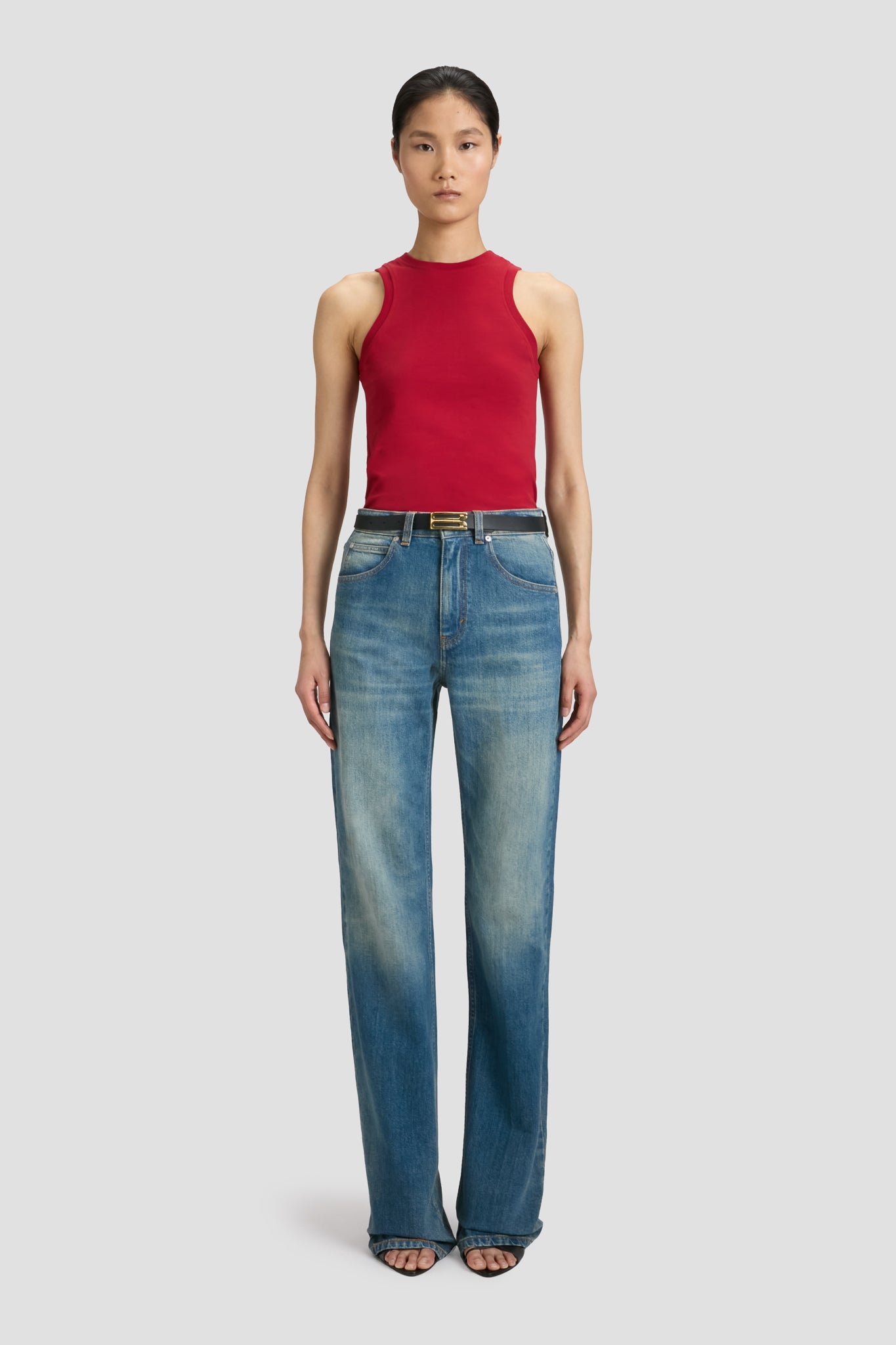 VICTORIA BECKHAM Embrace the easy sophistication of Pre