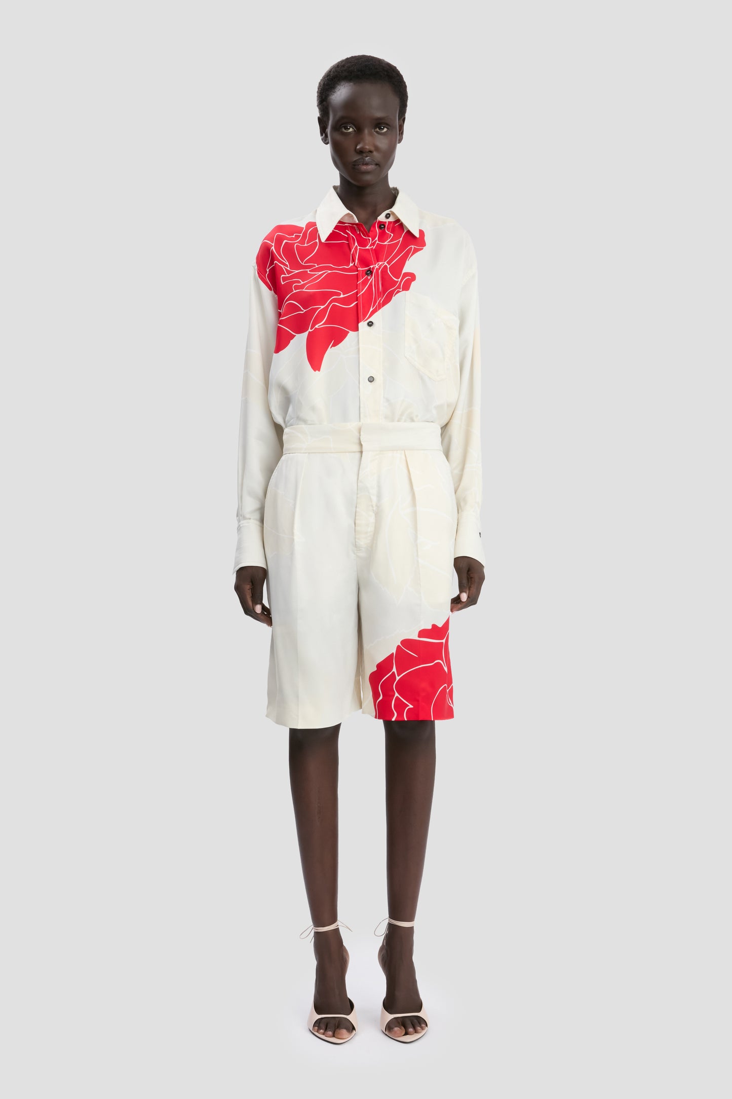 Tailored Shorts In Shell Floral Print