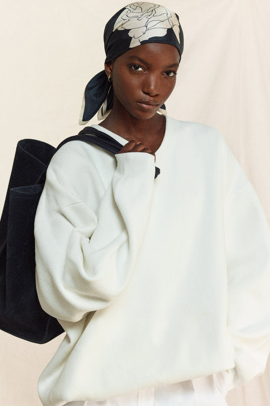 Victoria Tote Large In Navy Suede