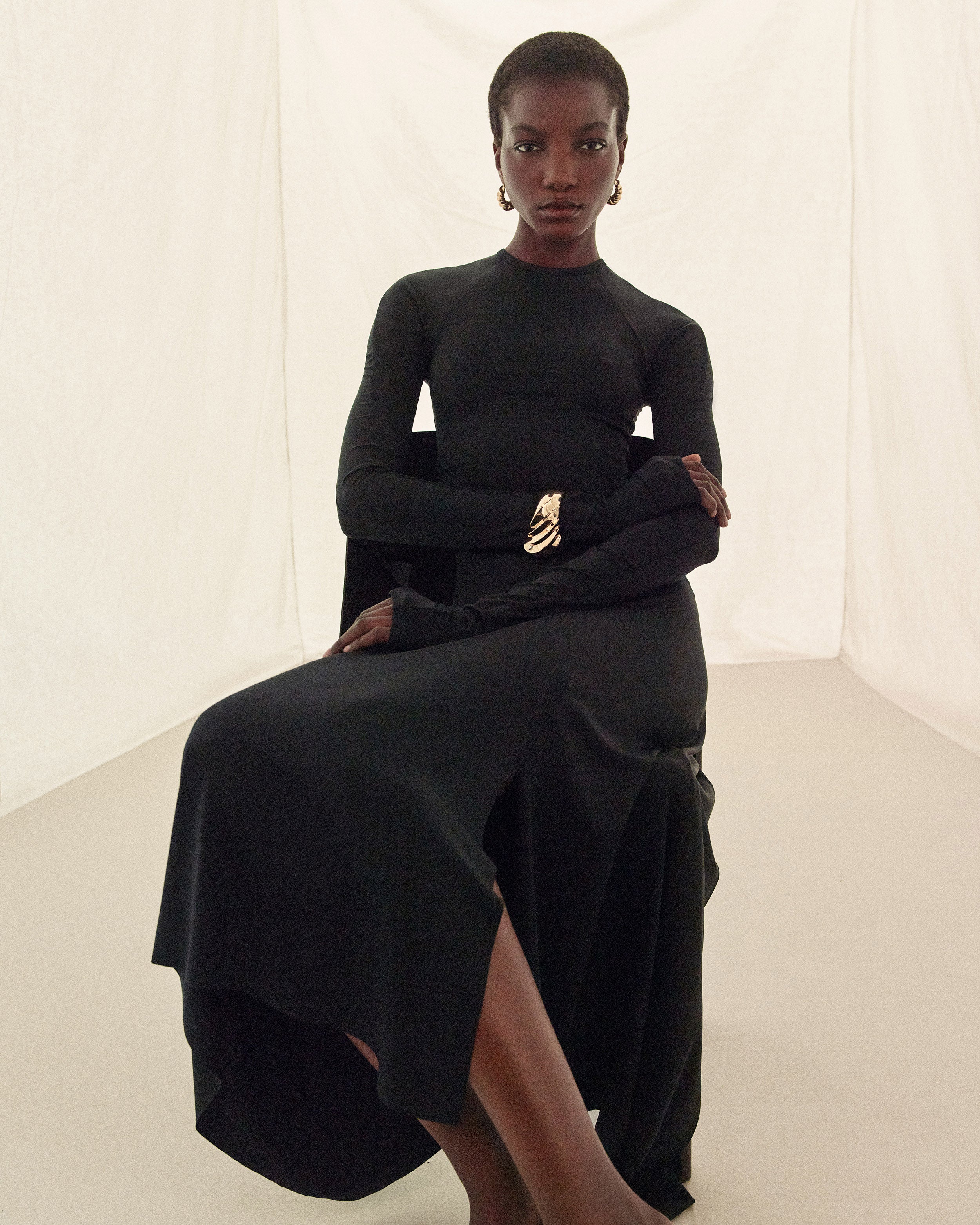 Victor Beckham EMBOSSE 38 ボルドーブーツ　2023AW VITA NOVA（ヴィタノヴァ）ゴム紐デザインショートブーツ ブルー