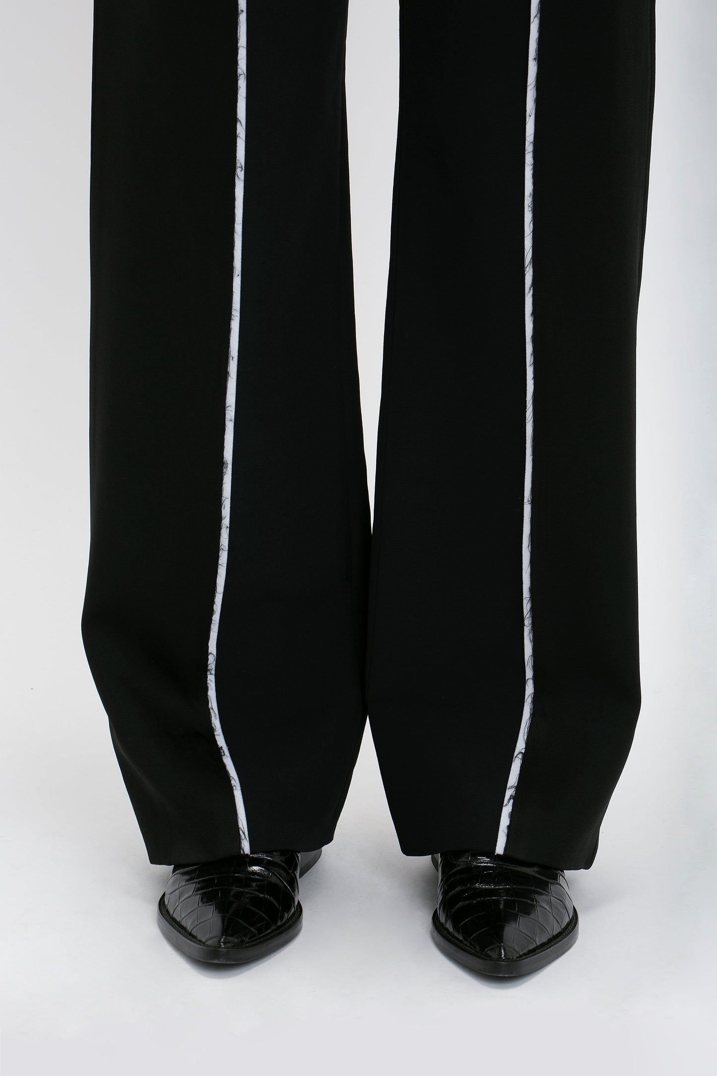 Straight Leg Deconstructed Trouser In Black