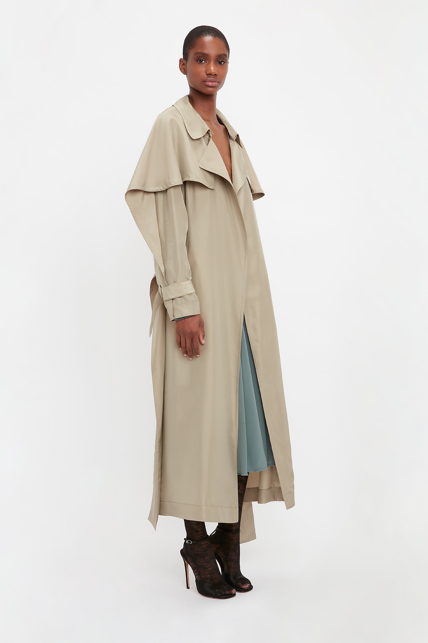 Pleated Back Fluid Trench Coat In Lichen Green